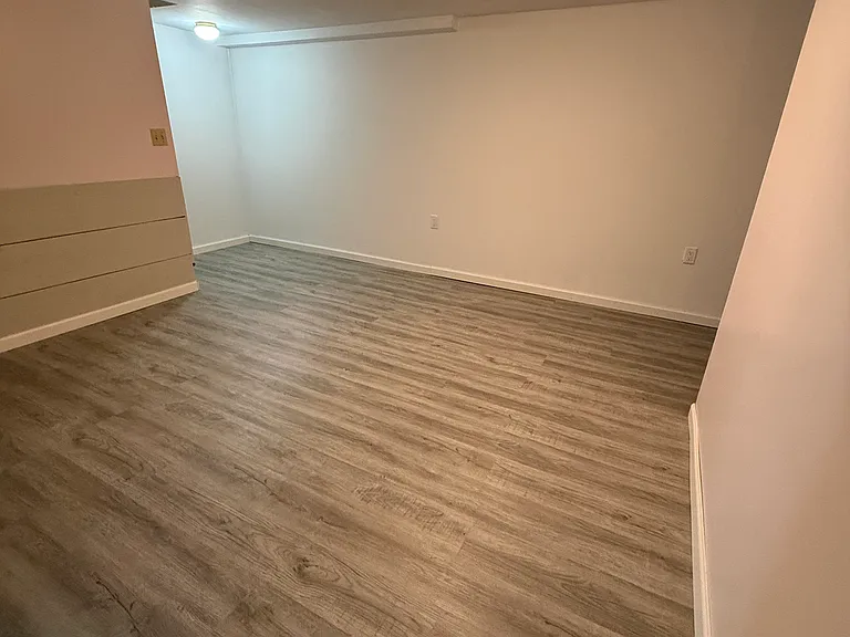 9244 Zinnia Ln N — Photo 5