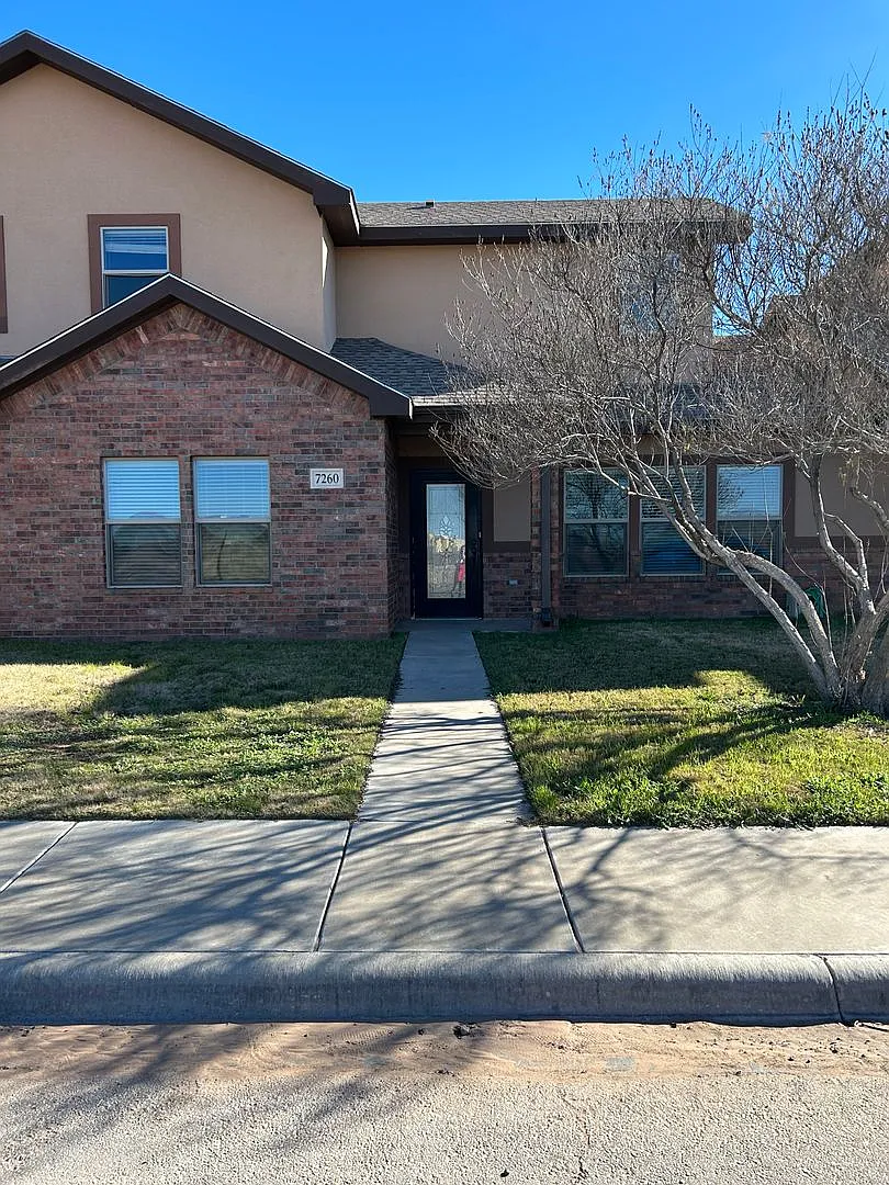 Townhome in Park Legado — Photo 1