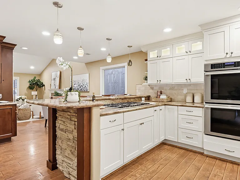 5765 Carell Ave — Photo 5