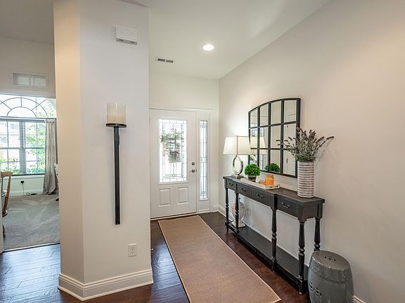 3rd image of 3540 Handsboro Park