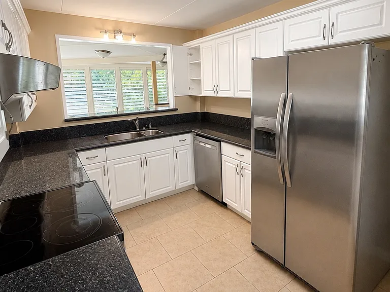 167 Makawao St — Photo 10