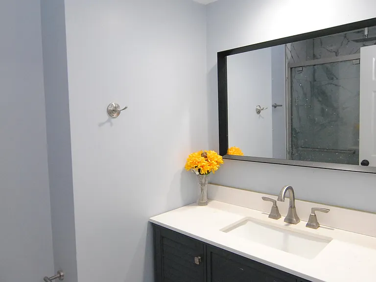 25 Cadogan Way — Photo 16