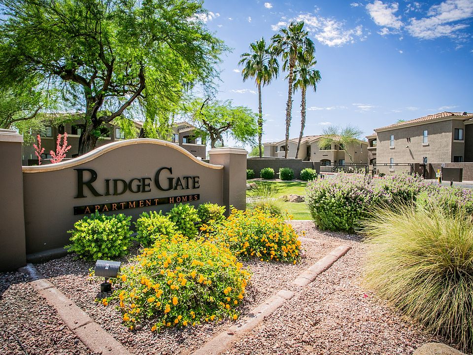 Welcome to RidgeGate Apartments