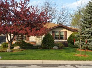 9424 W Arch Ave, Milwaukee, WI 53224