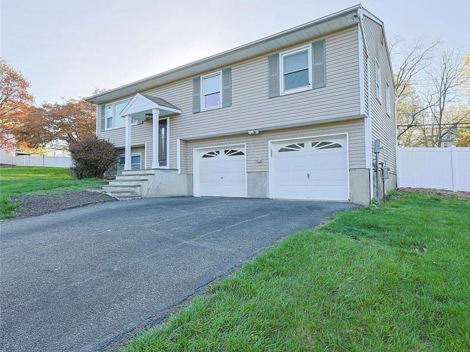 1st image of 1 Pearsall Drive