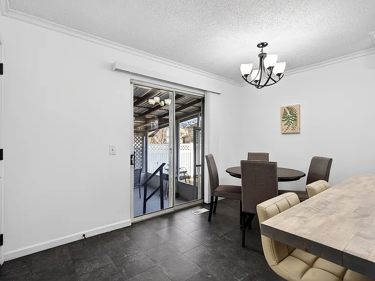 646 Fox Plains Dr — Photo 16