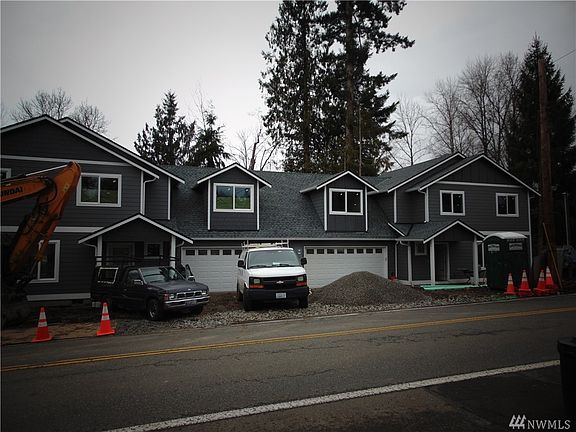 3rd image of 2522 99th Ave NE