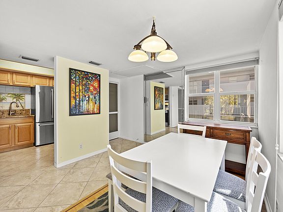 5th image of 1820 New Palm Way #308