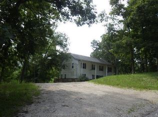 3396 Shamrock Rd, Festus, MO 63028