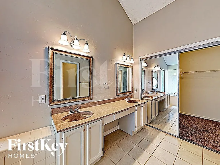 6001 Ponderosa Trail Ct — Photo 8