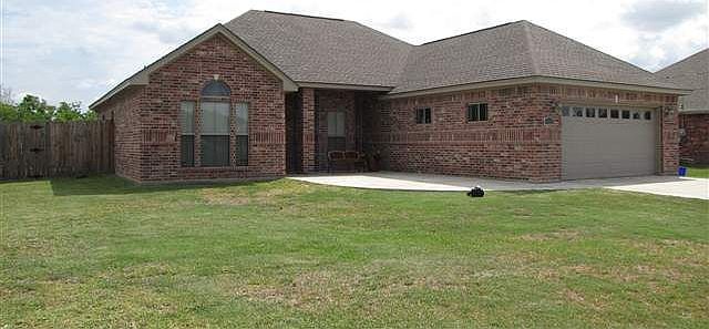 1st image of 915 Amber Kay Ln