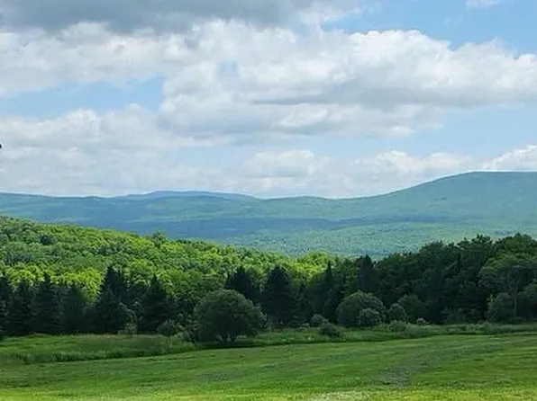 1949 Burke Green Rd, East Burke, VT 05832