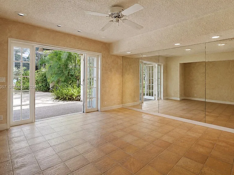 3441 Poinciana Ave — Photo 5