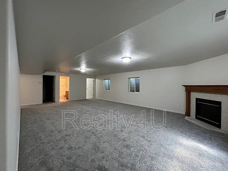 1385 E 1120 S — Photo 16