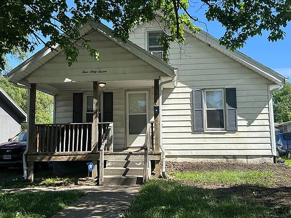 2nd image of 467 W Jackson St