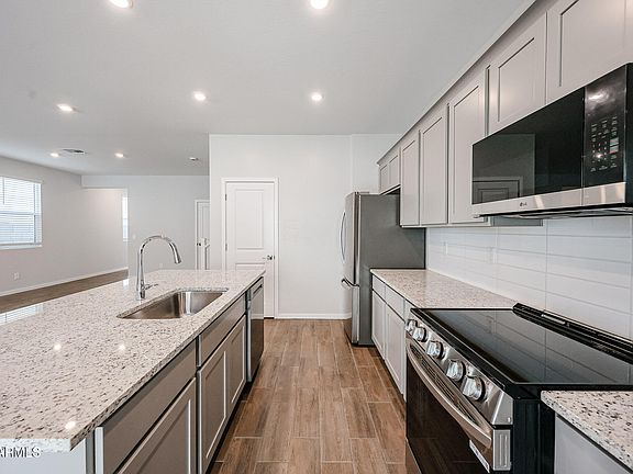 4th image of 17353 W VILLA HERMOSA Lane