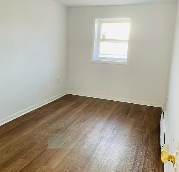 44 E High St #15 — Photo 4