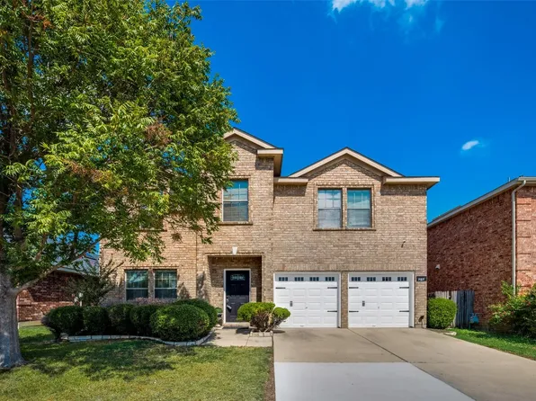 707 Gemstone Trl, Arlington, TX 76002