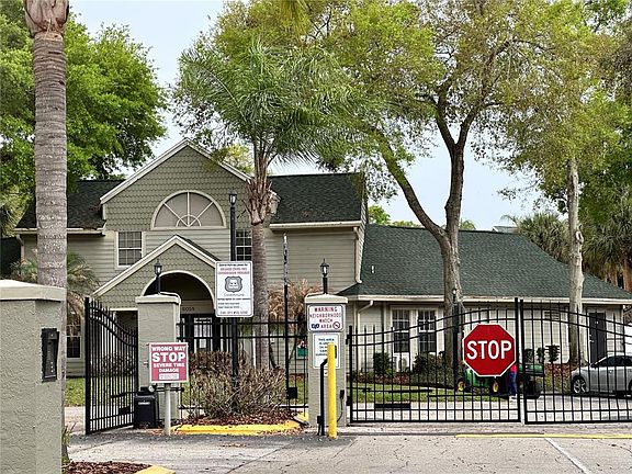 3rd image of 6004 WESTGATE DRIVE #301