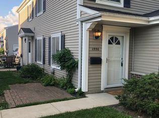 1556 Quaker Ln Unit 174-B, Prospect Heights, IL 60070