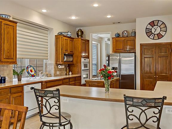 2nd image of 526 Sotogrande Dr