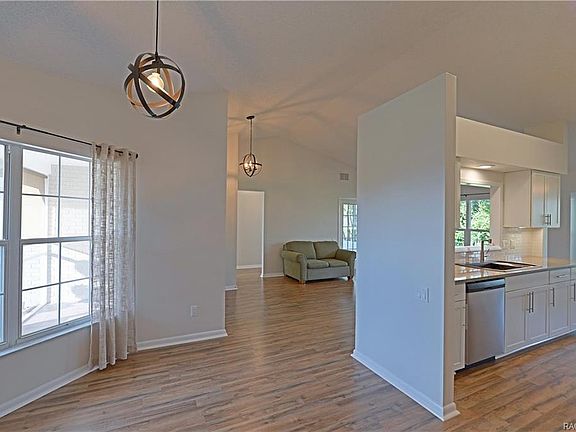 5th image of 892 W Sunset Strip Dr
