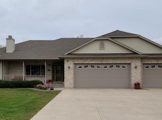 14011 Autumn Ridge Dr, Valders, WI 54245