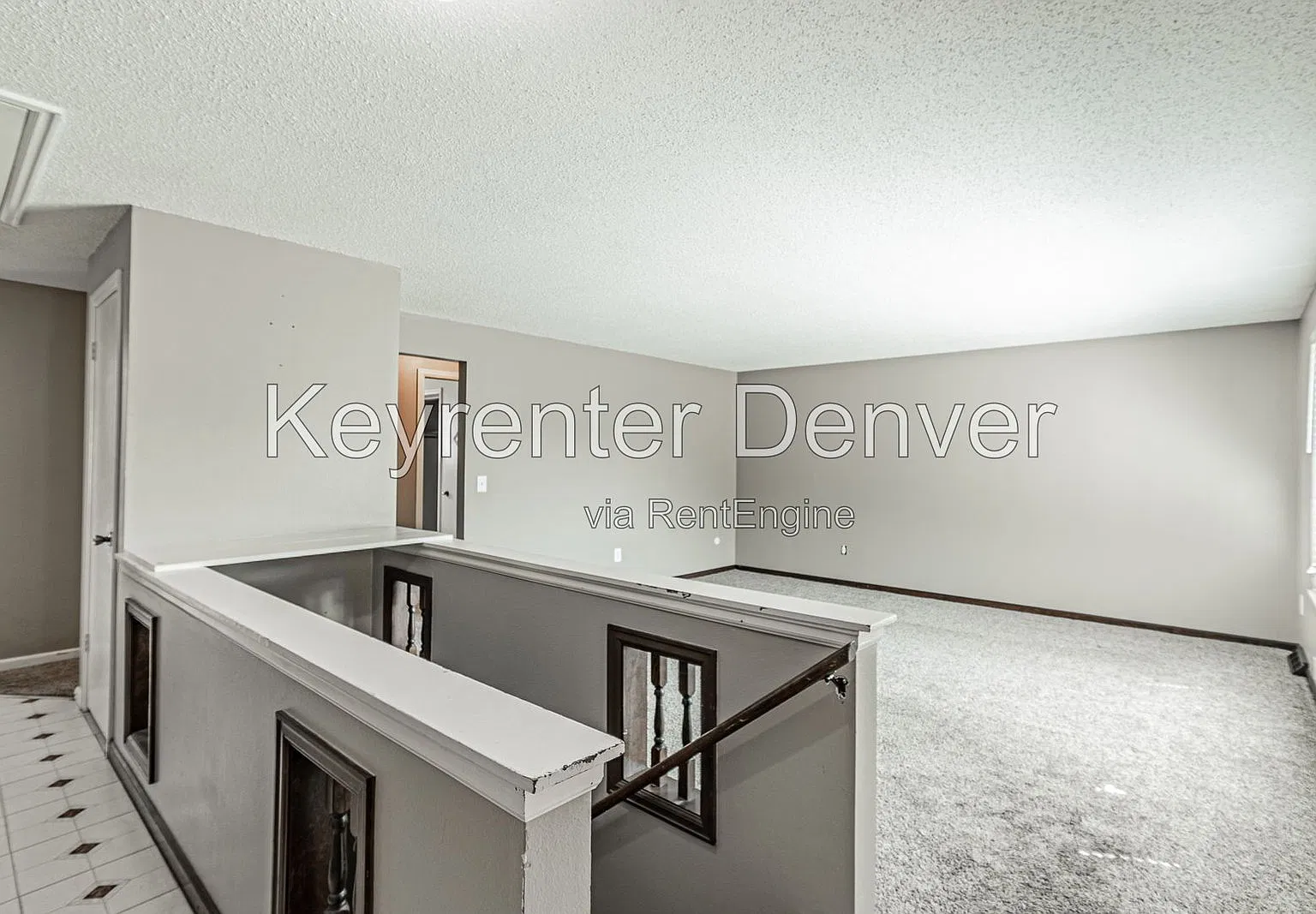 4 bed, 2.5 bath, 2500 sqft, $3,000 — Photo 2