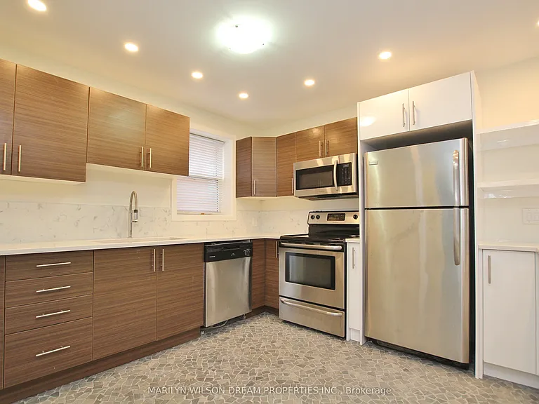 35 Donald St #3 — Photo 5