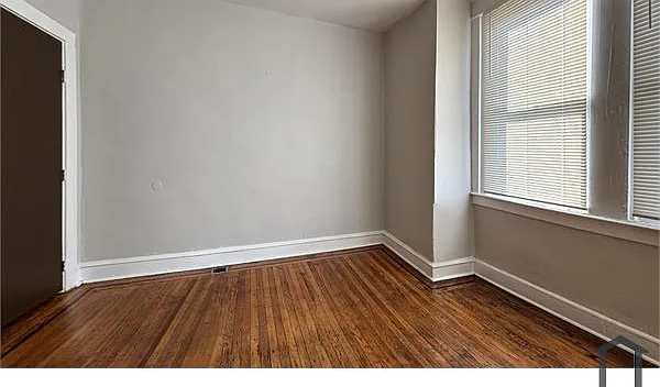 5581 Blakemore St — Photo 10