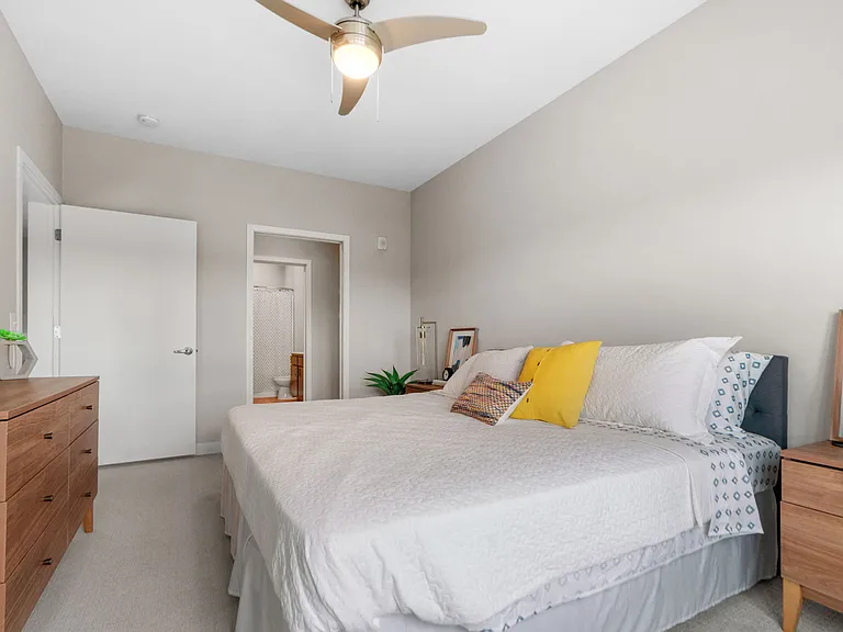 Overlook - 1 Bed / 1 Bath - 726 Sq.Ft.