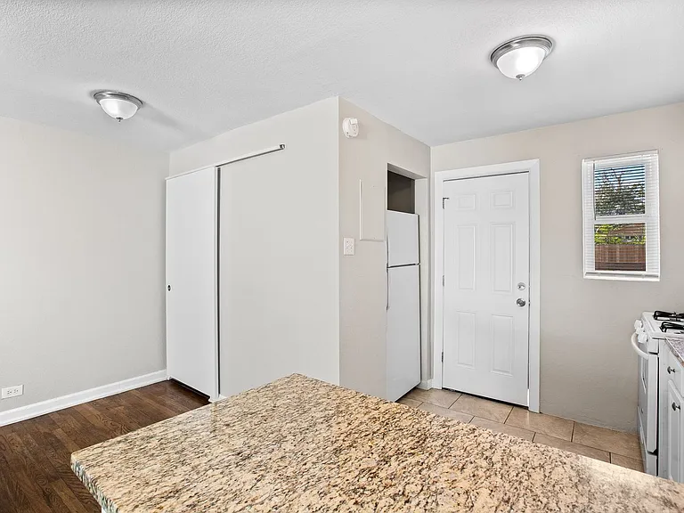 1571-1573 N Xenia St #1575 — Photo 10
