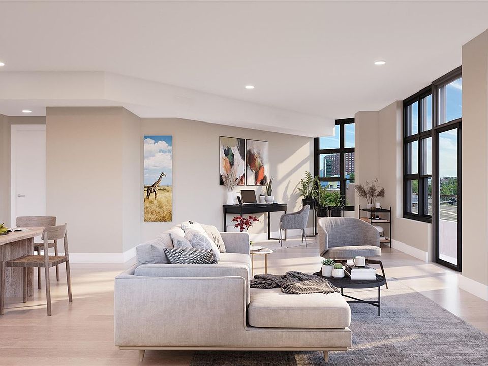1st image of 711 1st St #401