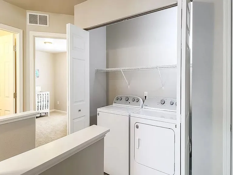 1040 Broken Ridge Dr — Photo 14