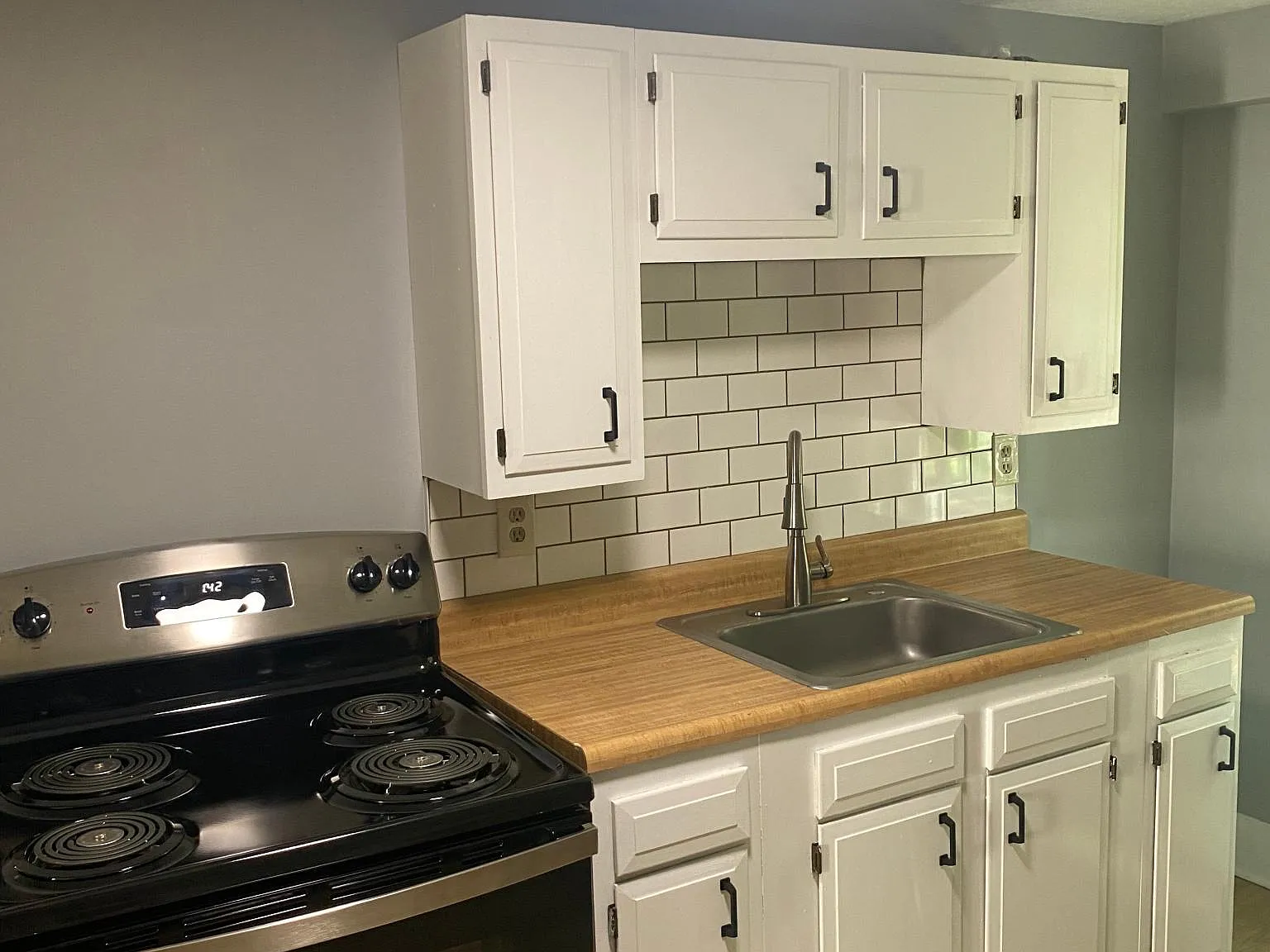 2 bed, 800 sqft, $2,050 — Photo 4