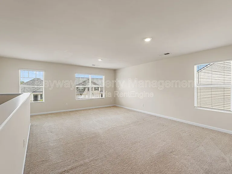 3262 Carmine Ave — Photo 12