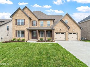 2301 Hickory Crest Ln, Knoxville, TN 37932