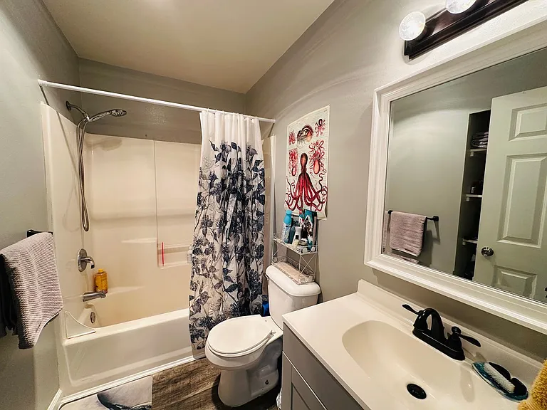 2408 Xenia St — Photo 18