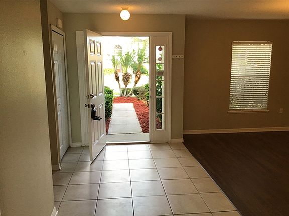 2nd image of 2900 Ariel Ave