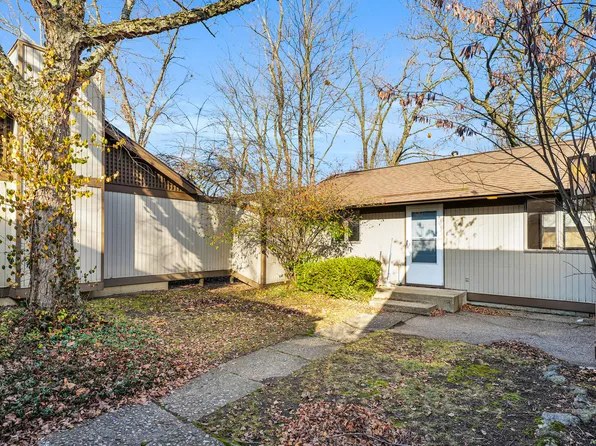 812 Sunset Dr APT 3, Urbana, IL 61801