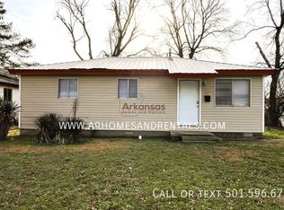 900 Greendale Dr, North Little Rock, AR 72117