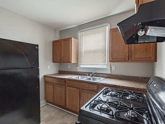 5th image of 3525 Myrtle St