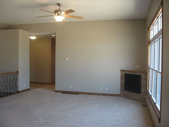 3rd image of 2817 Deborah Dr