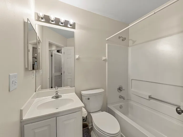 2513 Dickens Dr #2513 — Photo 11