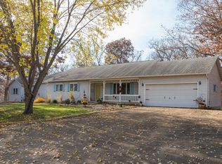 105 W Fork Rd, Dixon, IL 61021