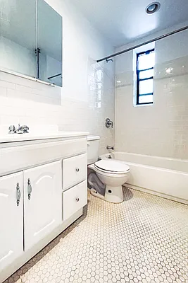 Rented by Corcoran | media 17