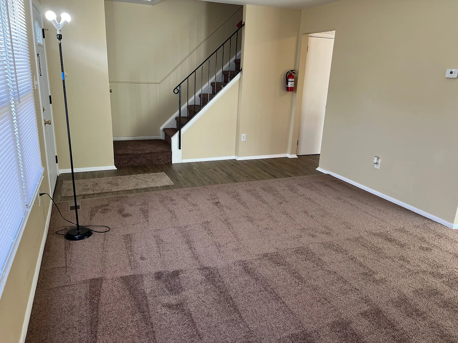 3 bed, 1122 sqft, $1,950 — Photo 2