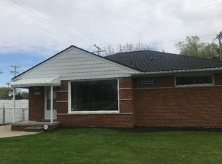 8642 Winston Ln, Dearborn Heights, MI 48127