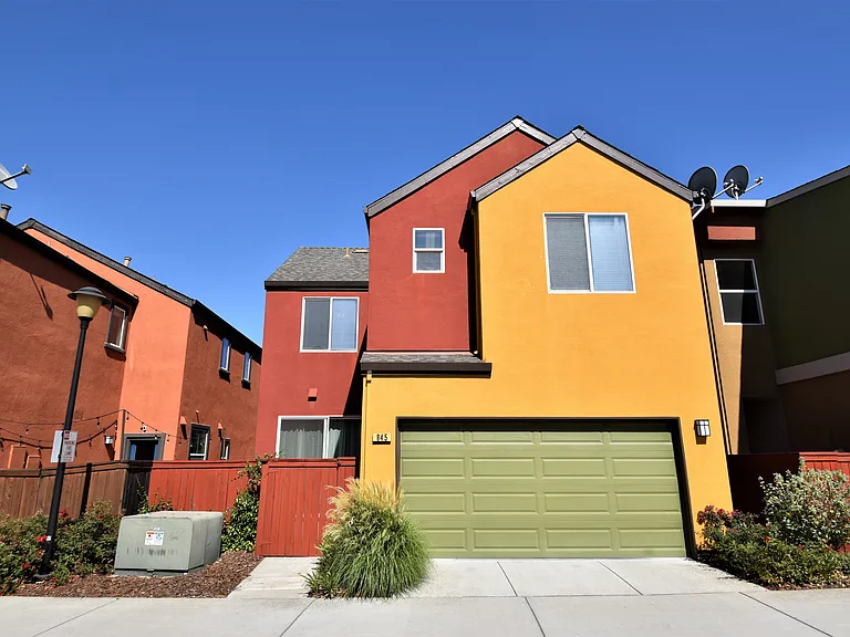 845 Bronze Ln — Photo 35