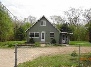 1036 E Hess Lake Dr, Grant, MI 49327